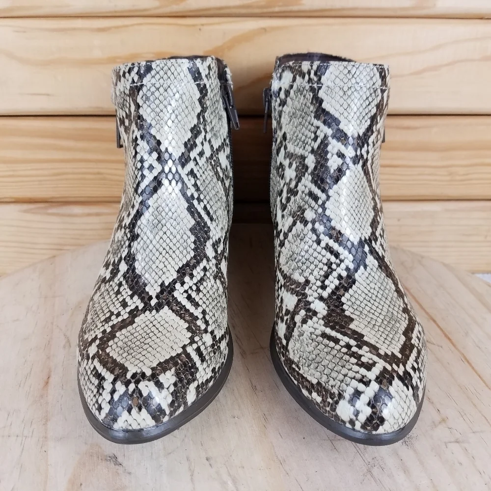 Union Bay 6 US Tabby Faux Snakeskin Double Zip Ankle Booties Biker Boots NEW
